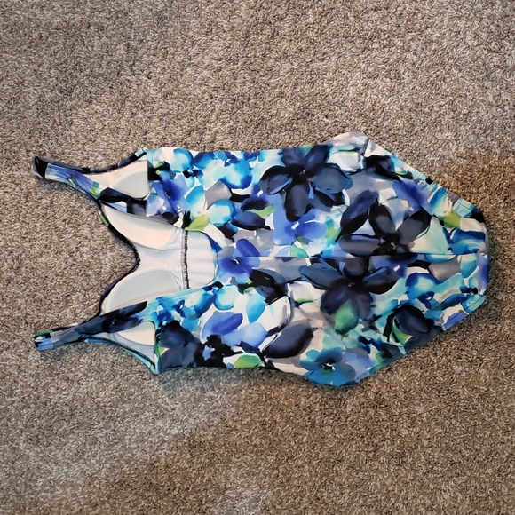 Aqua Green Swimsuit - Picture 10 of 13